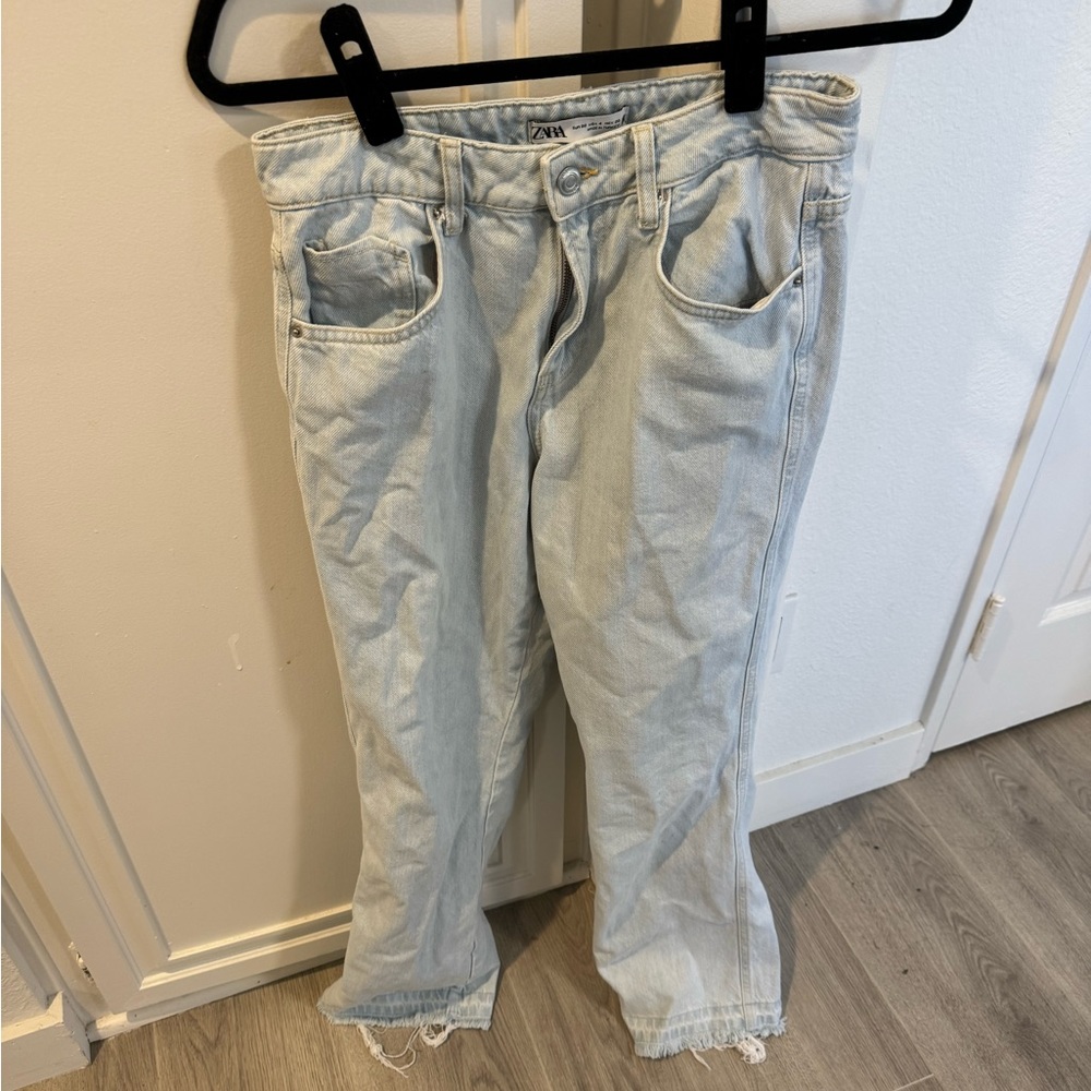 Zara High Rise Jeans - Picture 2 of 4